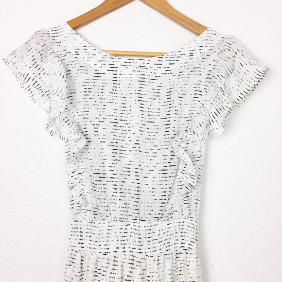 BCBGeneration Dress Sleeveless medium white Ruffle Dress - Picture 4 of 9